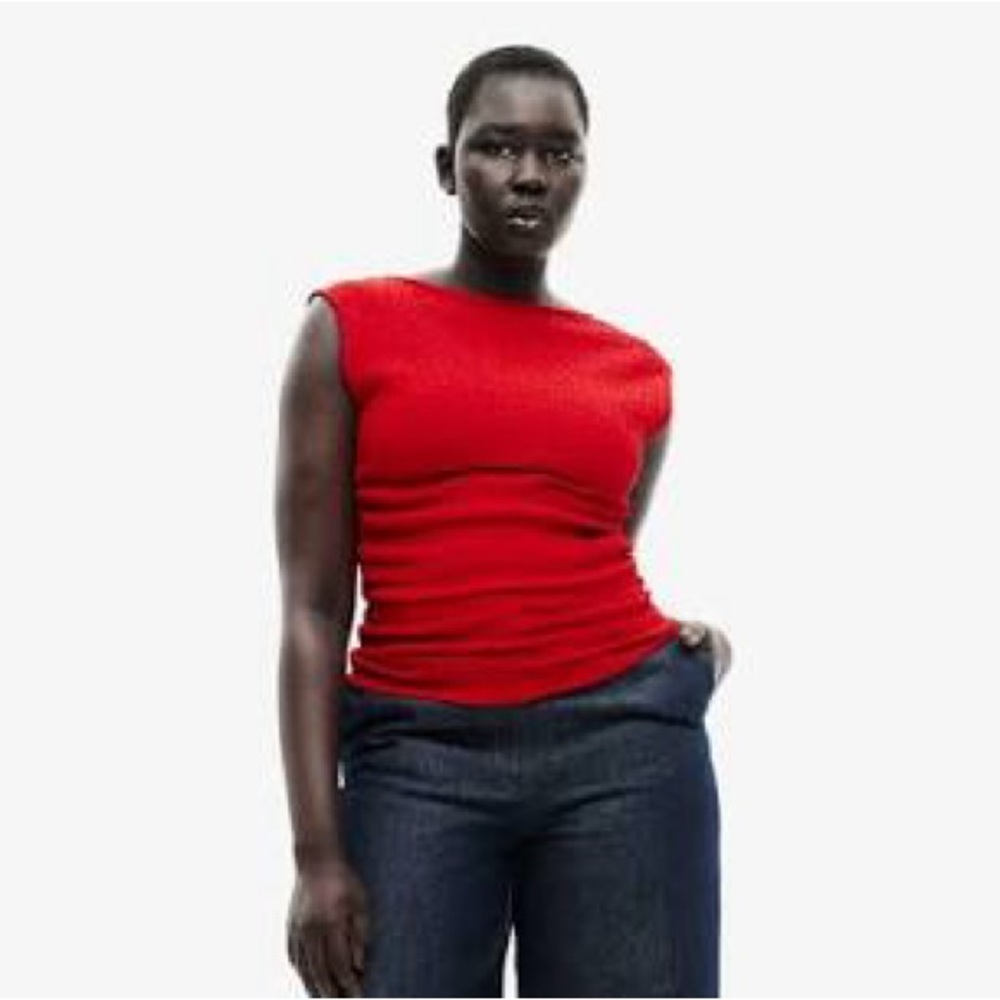 H&M Red Textured Knit Top Size Small